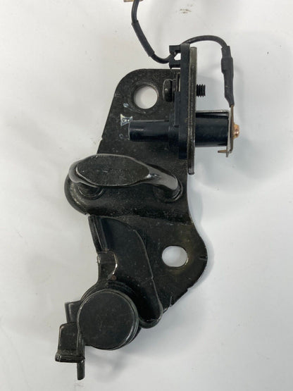 2002-2005 Hyundai Sonata Hood Lock Latch Protector W/ Cable 93230-39000 OEM