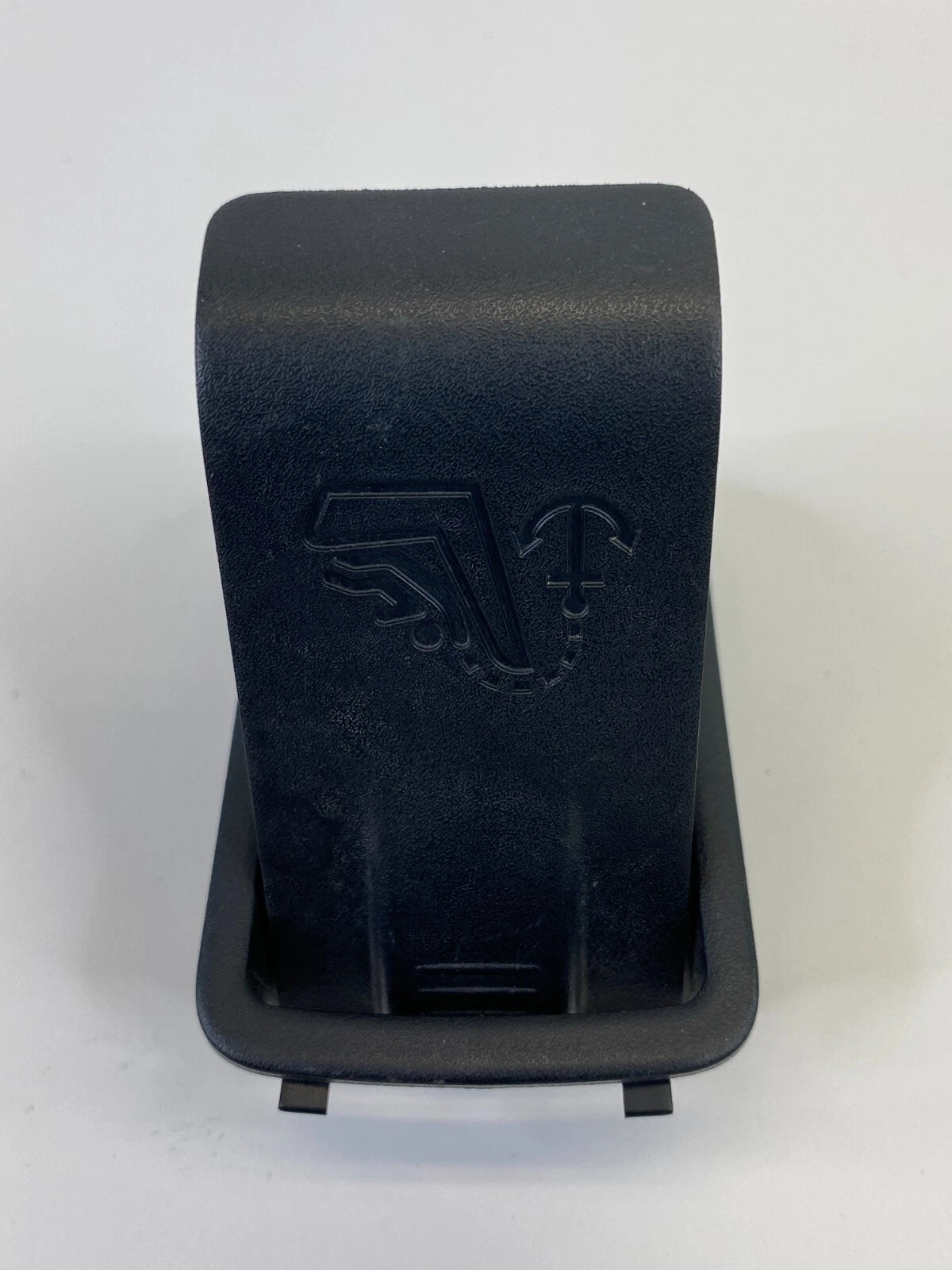 07 08 INFINITI G35 SEDAN REAR CHILD SEAT HOOK ANCHOR COVER TRIM 79980-JK000 OEM