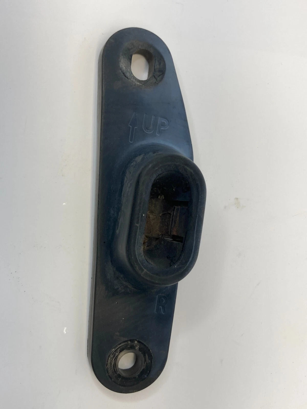 2000-2005 FORD EXCURSION REAR RIGHT LIFTGATE WEDGE STOPPER OEM