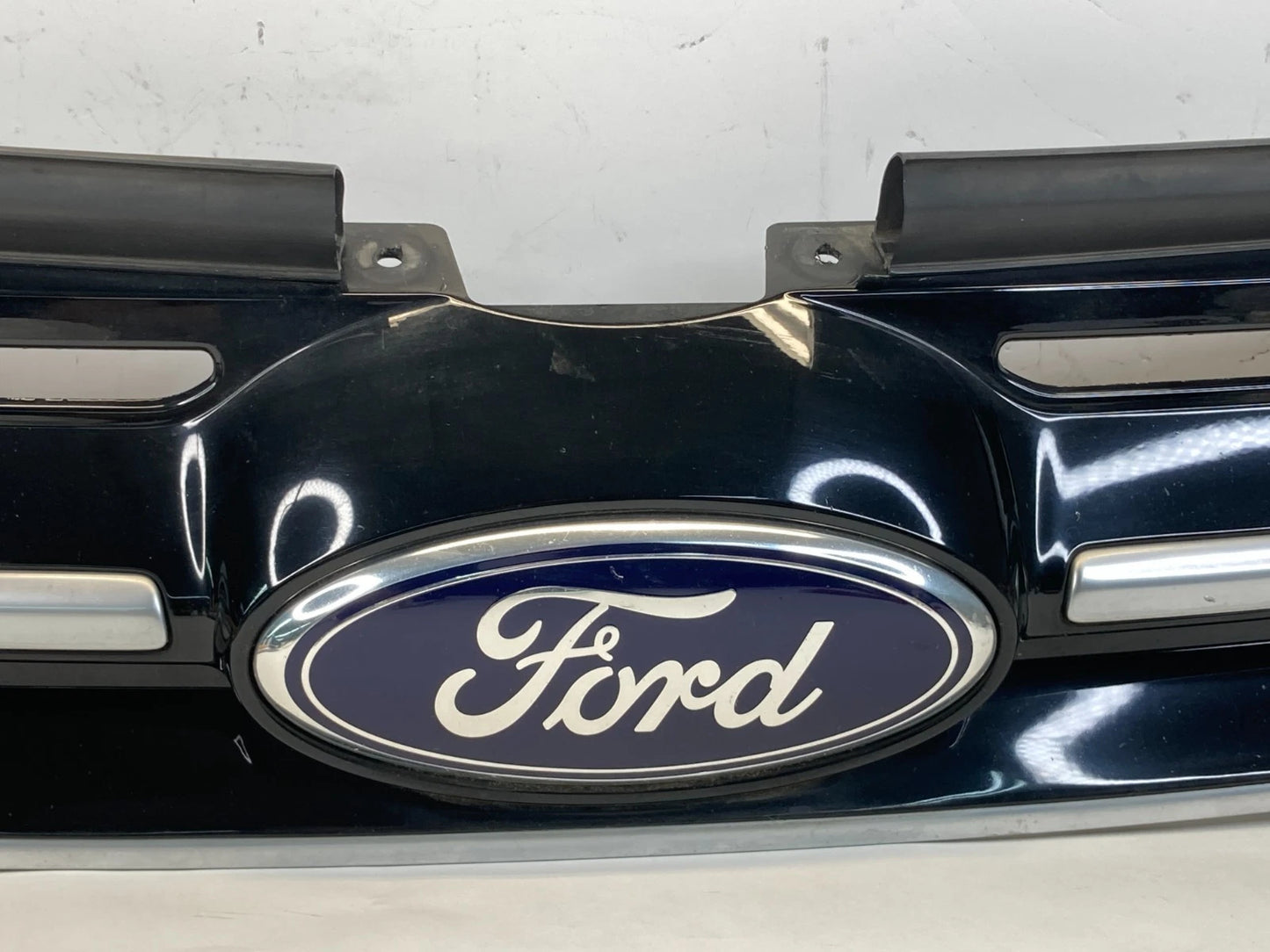 2013-2018 FORD C-MAX FRONT UPPER GRILL GRILLE ASSEMBLY DM51-R8200-AFW OEM