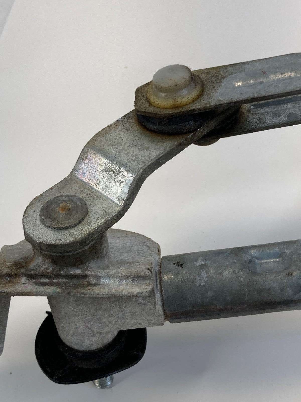 10-17 GMC Terrain Chevy Equinox Front Windshield Wiper Motor w/ Linkage 25788746