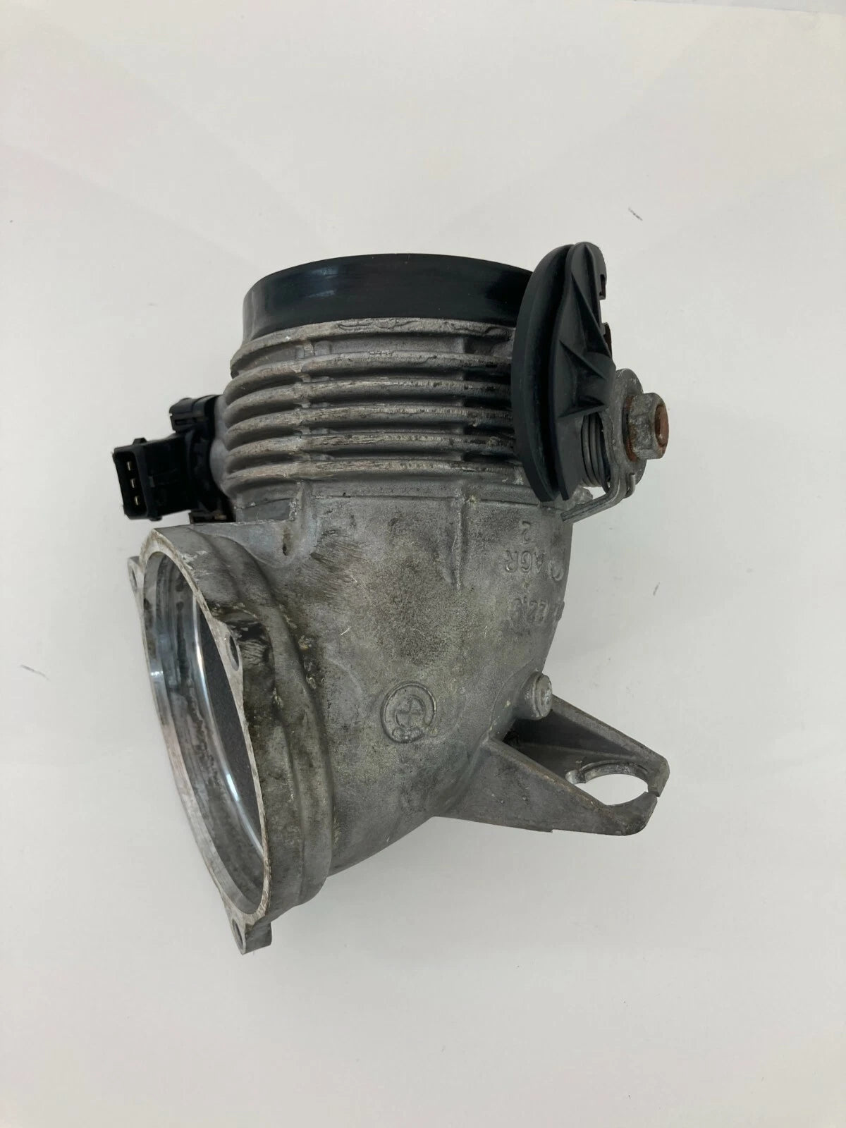 1997 1998 BMW 740IL 4.4L V8 A/T THROTTLE BODY INTAKE TUBE ELBOW ASSEMBLY OEM