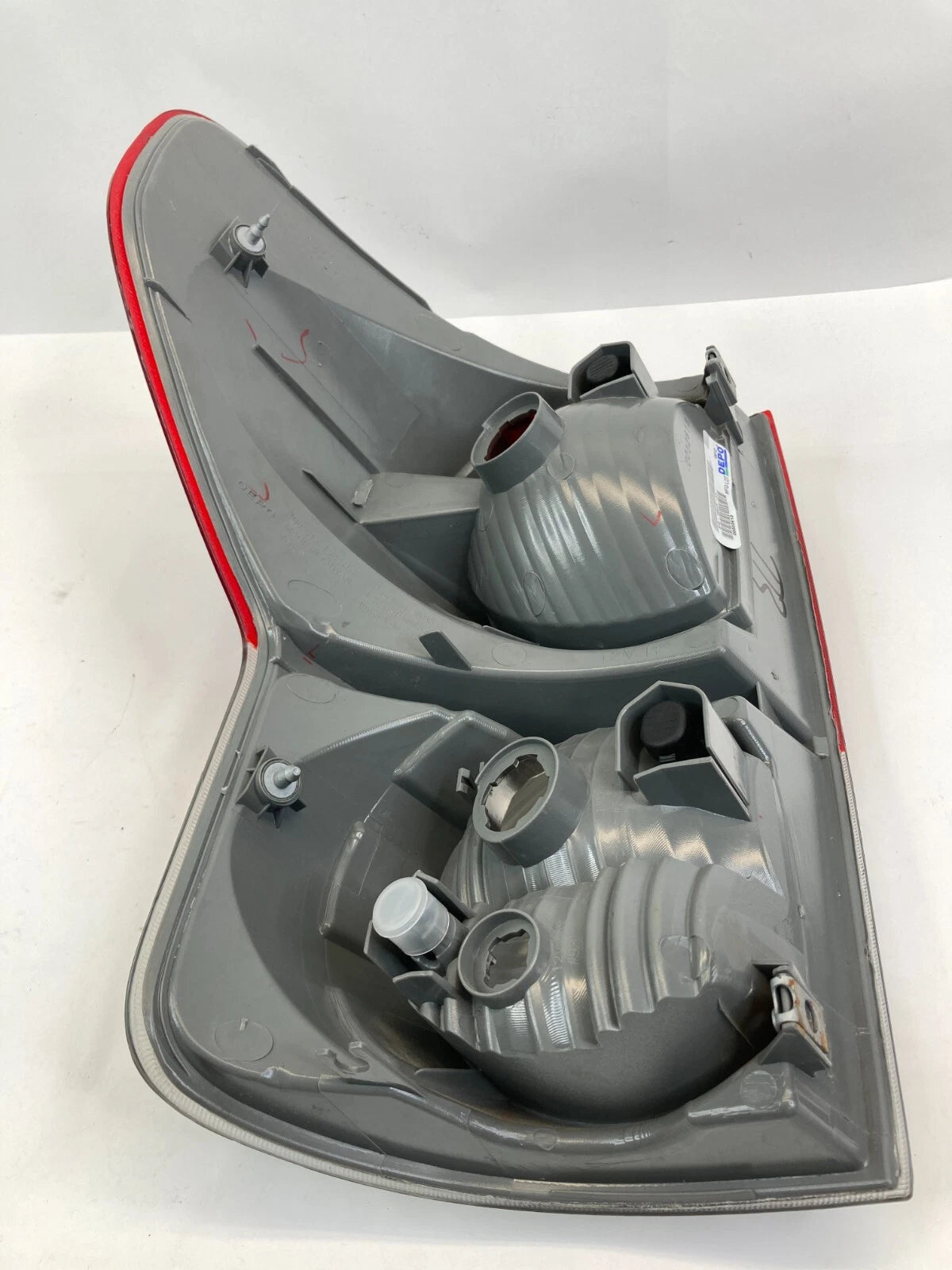 07-09 TOYOTA TUNDRA DOUBLE CAB REAR RIGHT TAIL LIGHT LAMP TAIL LIGHT AFTERMARKET