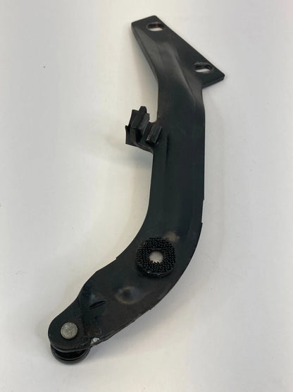 2005 2006 2007 BUICK TERRAZA REAR RIGHT SLIDING DOOR UPPER ROLLER BRACKET OEM