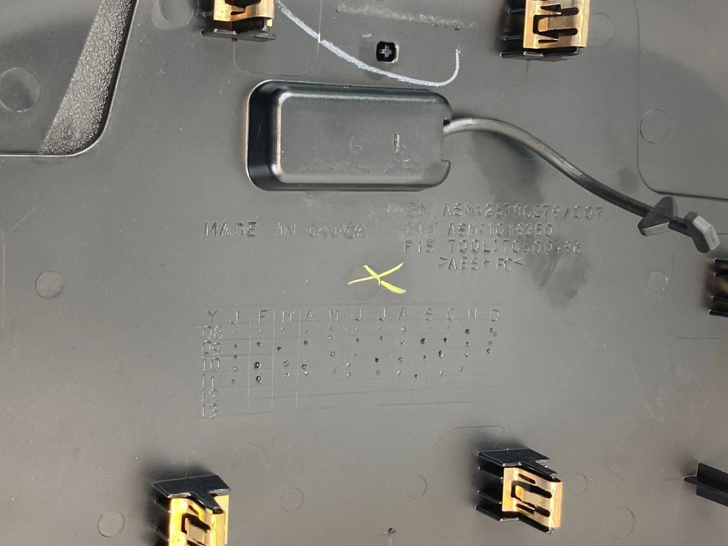 2010-2017 CHEVROLET EQUINOX DASH UPPER CLUSTER SPEEDOMETER TRIM COVER 25780279