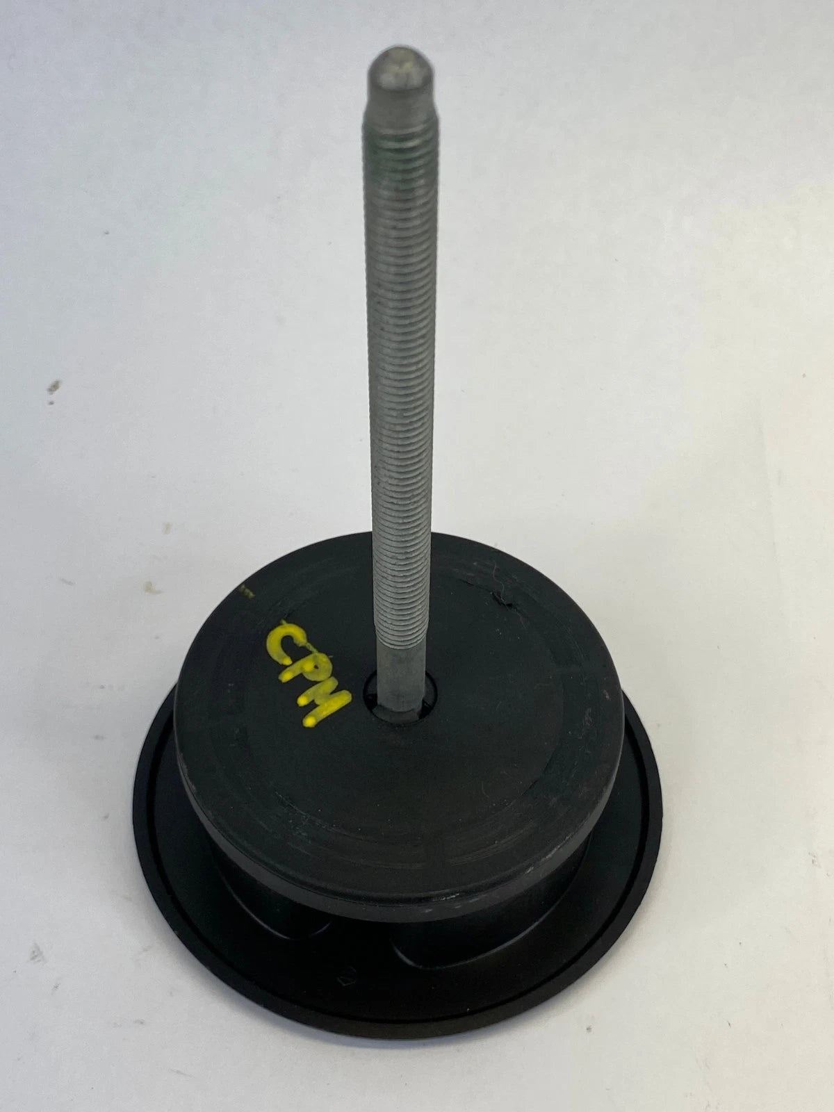 2010-2017 GMC TERRAIN CHEVY EQUINOX TRUNK SPARE TIRE HOLD DOWN RETAINER BOLT OEM
