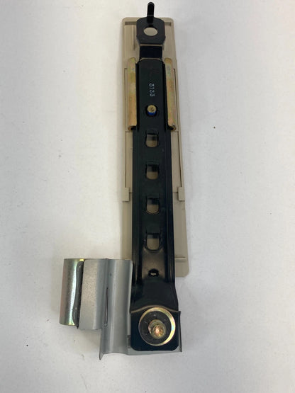 2002-2004 SUBARU OUTBACK WAGON FRONT RIGHT PASSENGER SEAT BELT ADJUSTER RH OEM