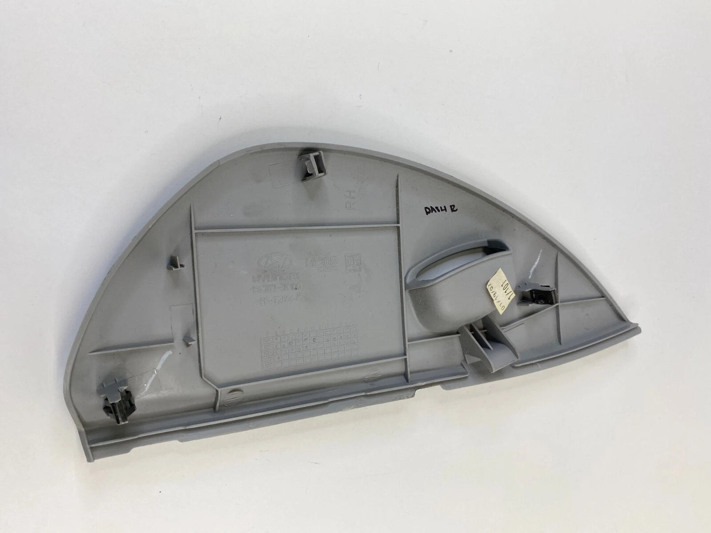 2006-2008 HYUNDAI SONATA RIGHT PASSENGER DASH END CAP TRIM COVER 84767-3K100 OEM