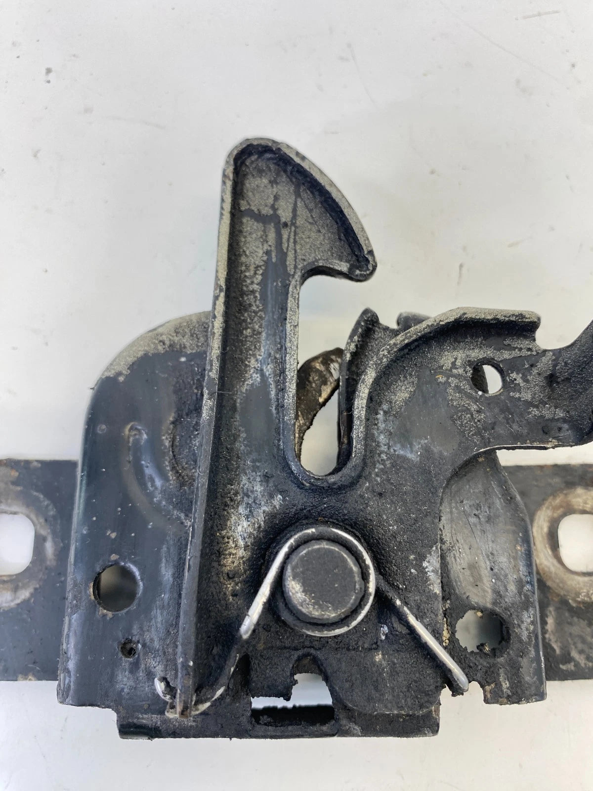 05 06 07 08 09 10 CHRYSLER 300 FRONT HOOD LOCK LATCH RELEASE ASSEMBLY OEM