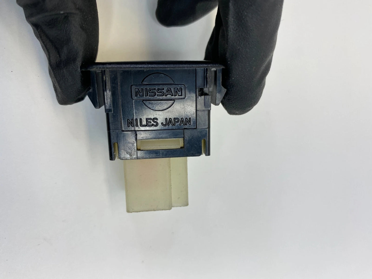 2007-2012 NISSAN ALTIMA 09-14 MAXIMA TRUNK LID OPENER RELEASE CONTROL SWITCH OEM