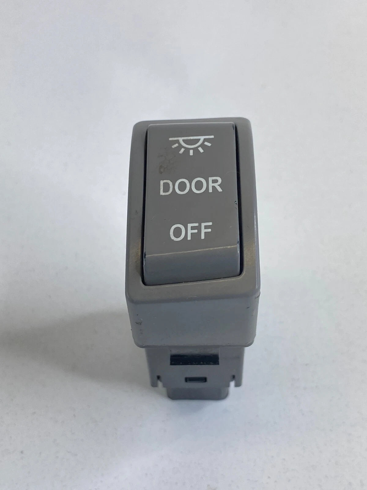 2006-2012 KIA SEDONA DASH INTERIOR DOOR DOME LAMP LIGHT BUTTON CONTROL SWITCH