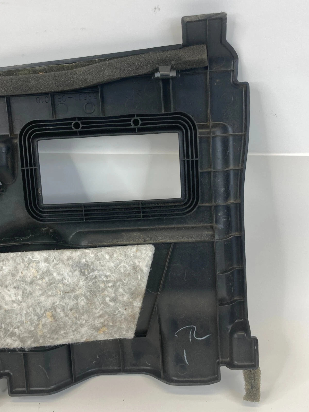 04-06 LEXUS RX330 DASH LOWER INSTRUMENT PANEL COVER TRIM BEZEL 55607-0E010 OEM