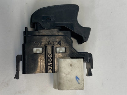 2002-2006 TOYOTA CAMRY 04-09 PRIUS REAR RIGHT BACK DOOR POWER WINDOW SWITCH OEM