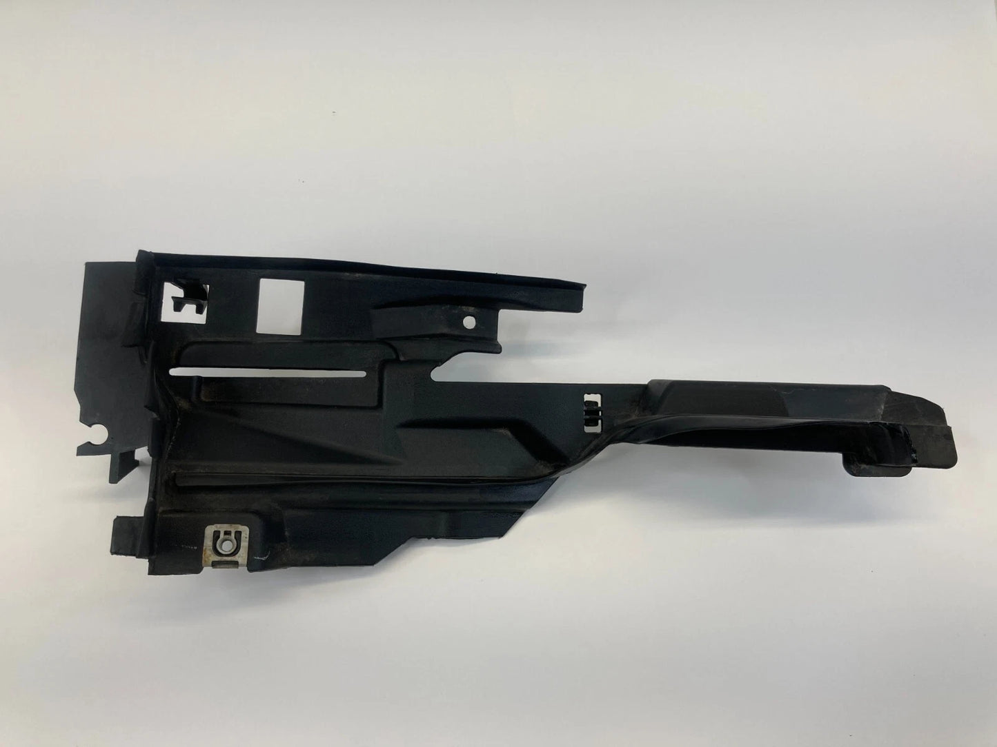 2012-2018 FORD FOCUS FRONT RIGHT COWL FENDER PANEL TRIM SUPPORT BM51A02476AE