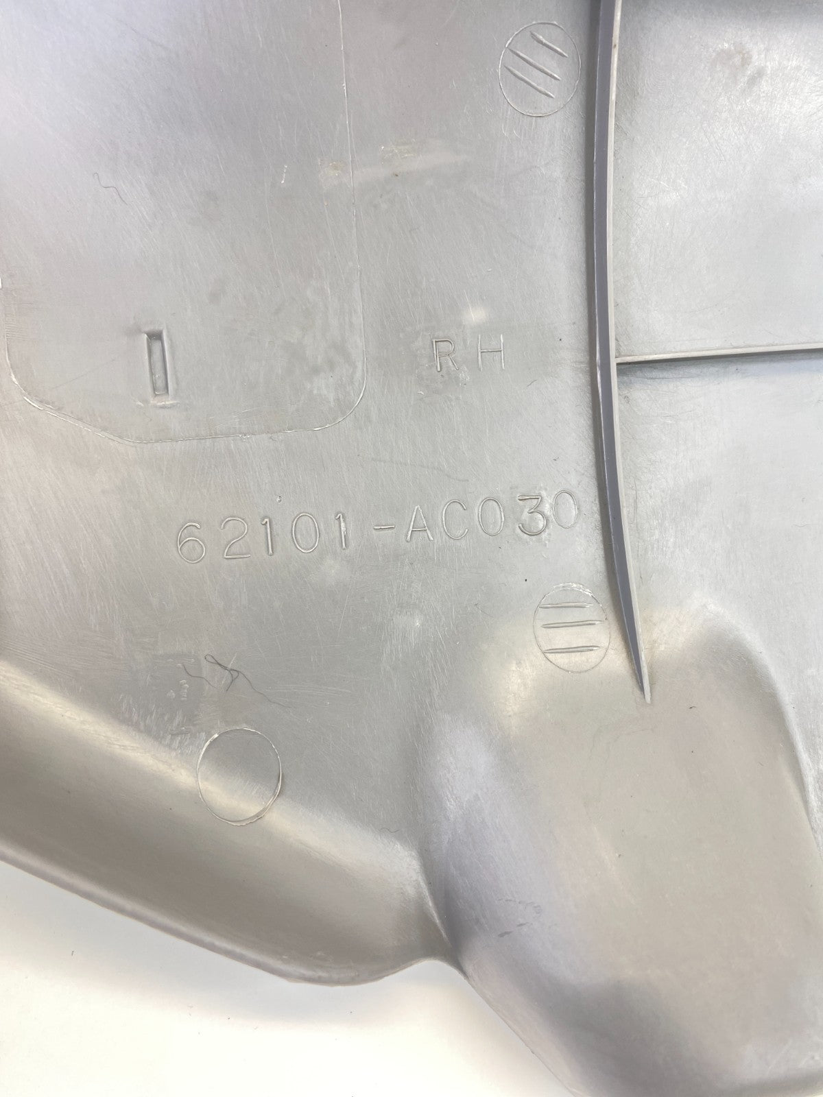 2000-2004 Toyota Avalon Right Passenger Side Kick Cowl Panel Cover 62101-AC030