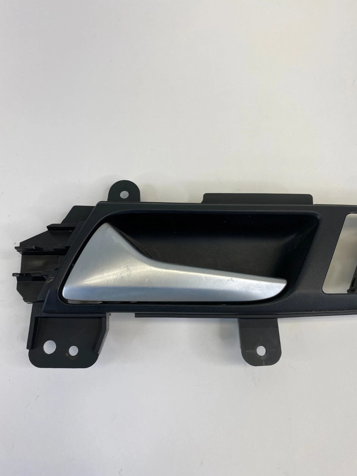 2012-2015 VOLKSWAGEN PASSAT REAR LEFT INTERIOR DOOR HANDLE 561839113 OEM