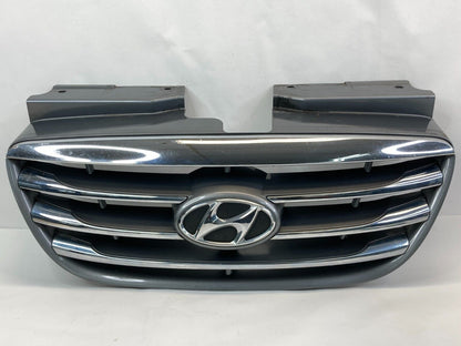 2010 Hyundai Elantra Sedan Front Bumper Center Upper Grill Grille 863512H500 OEM