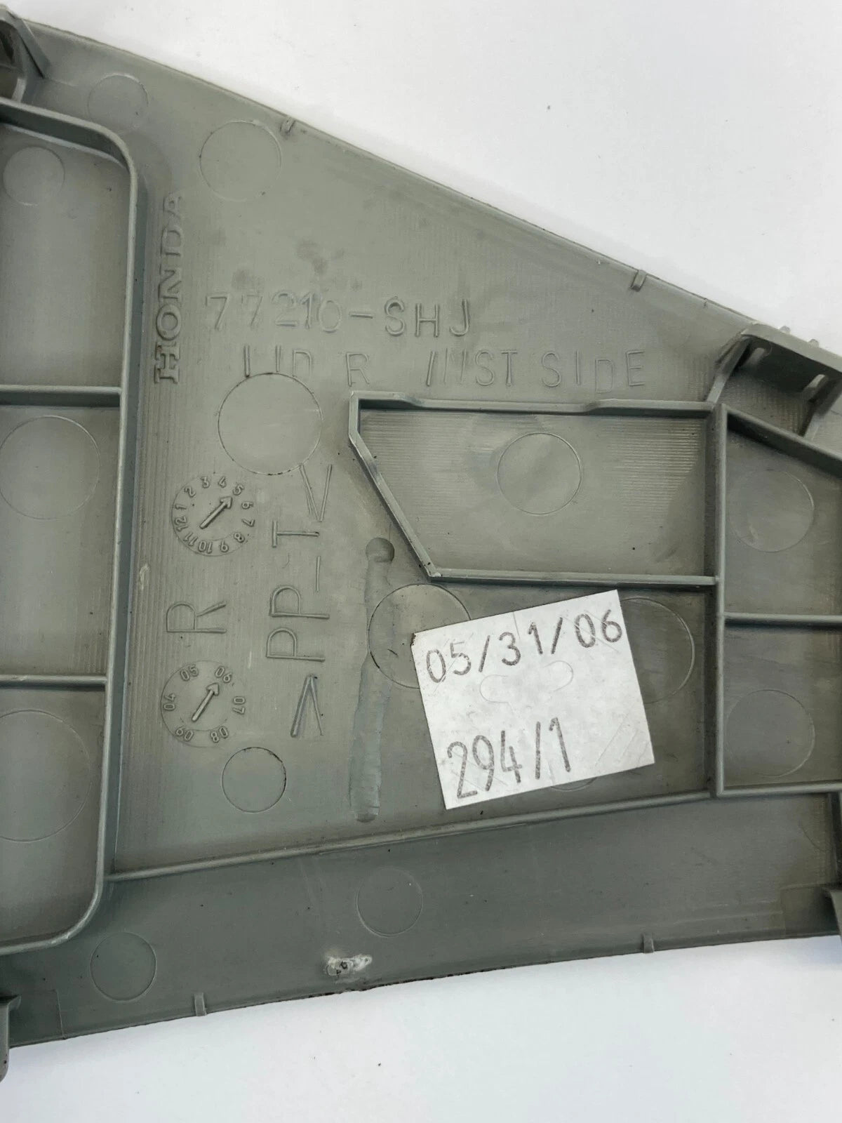 2005-2010 HONDA ODYSSEY DASH RIGHT SIDE END CAP COVER TRIM 77210-SHJ OEM