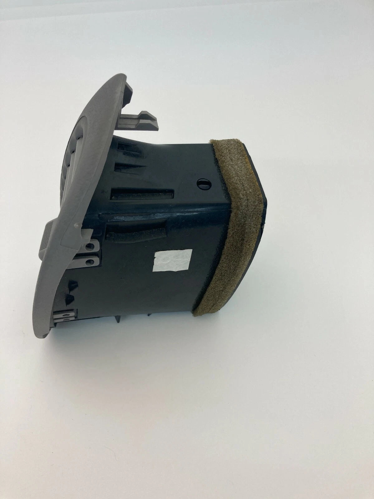 98 99 00 01 FORD EXPLORER FRONT RIGHT PASSENGER SIDE A/C AIR VENT GRILLE OUTLET