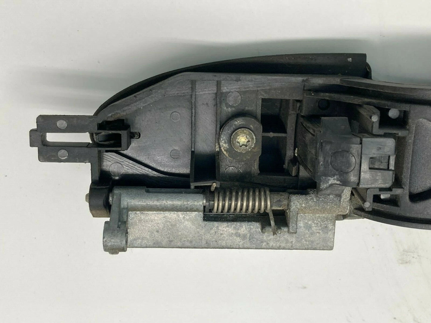 2000-2007 FORD FOCUS REAR RIGHT SIDE OUTSIDE DOOR HANDLE ASSY YS41-A266B22-AA