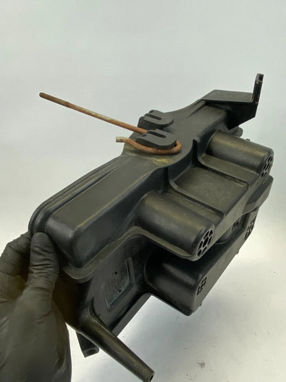 2001-2010 FORD ESCAPE BATTERY SUPPORT TRAY HOLDER ASSY YL84-10723-BD OEM
