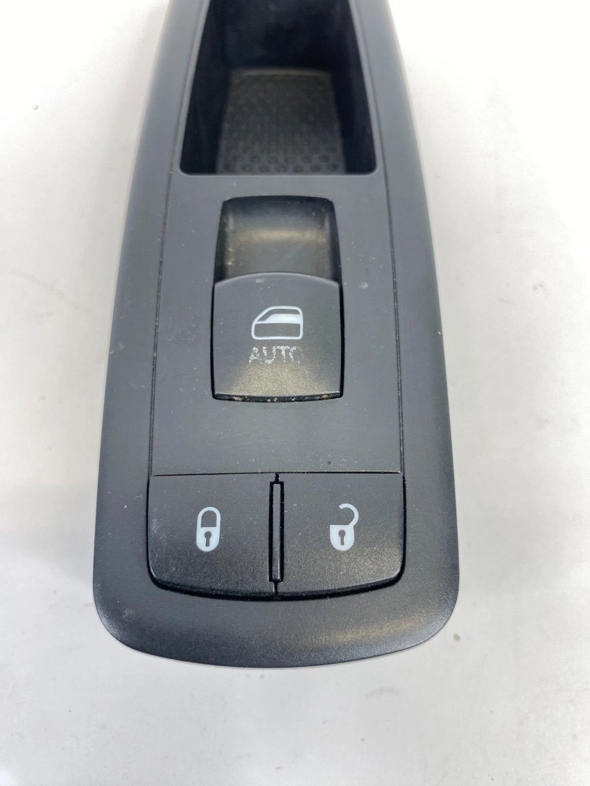2015-2017 CHRYSLER 200 FRONT RIGHT DOOR POWER WINDOW CONTROL SWITCH 68268251AA