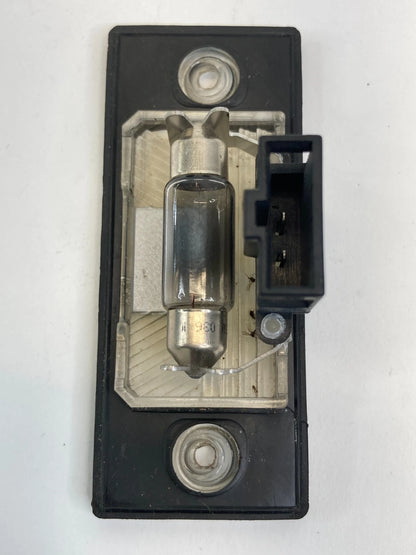 2009-2014 VOLKSWAGEN TIGUAN REAR LEFT OR RIGHT LICENSE PLATE LIGHT ASSEMBLY OEM