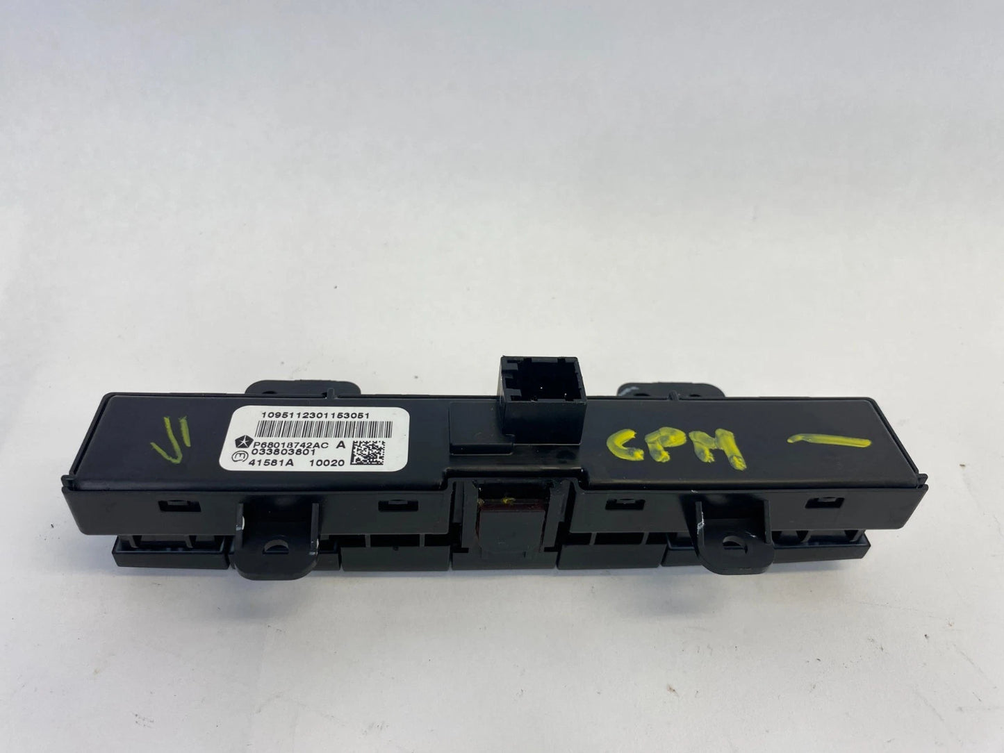 2009-2011 DODGE JOURNEY DASH HAZARD TRACTION CONTROL SWITCH 68018742AC OEM