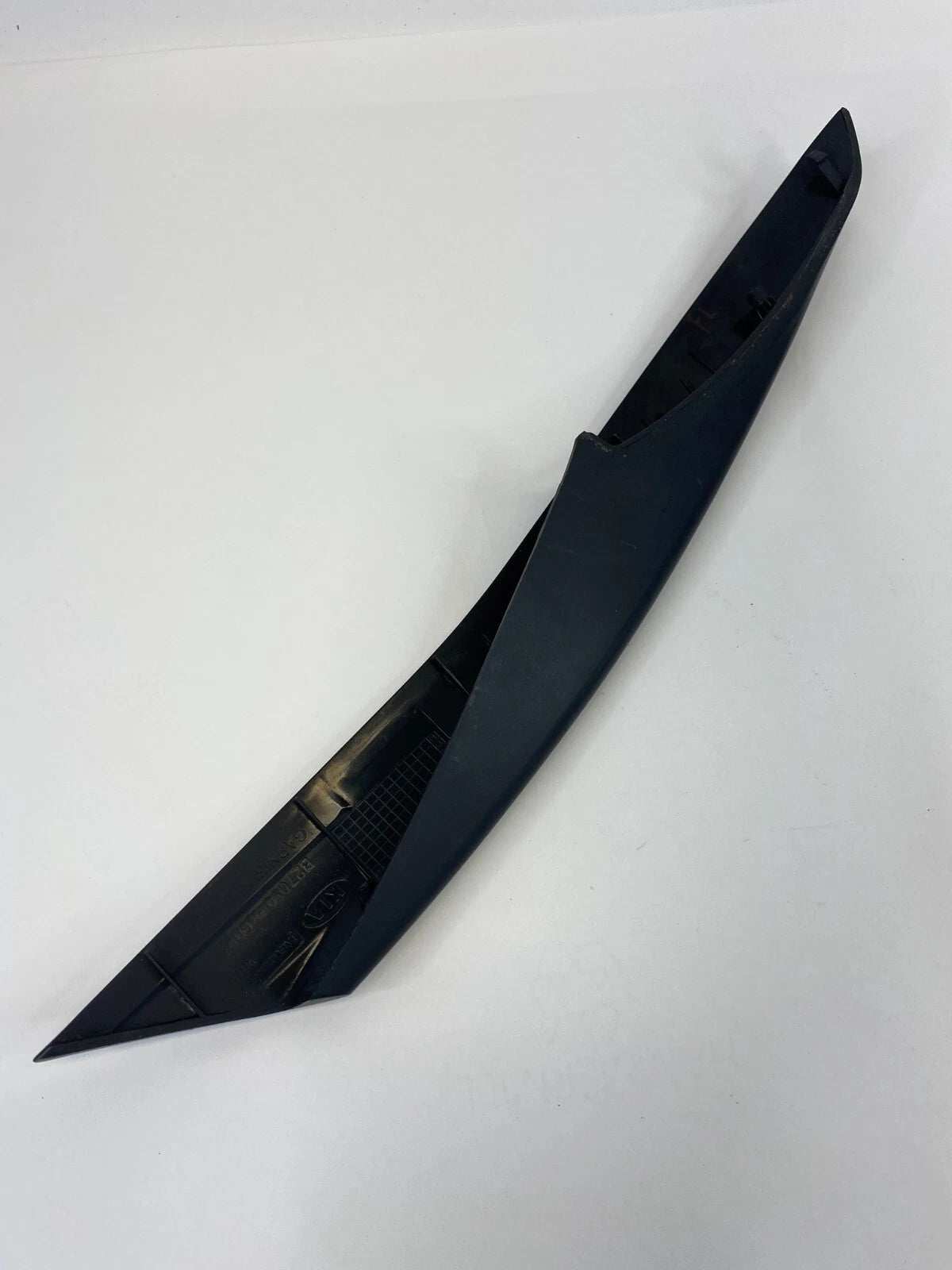 2010-2013 KIA FORTE CENTER CONSOLE LEFT SIDE BEZEL GARNISH TRIM B27050-35025 OEM
