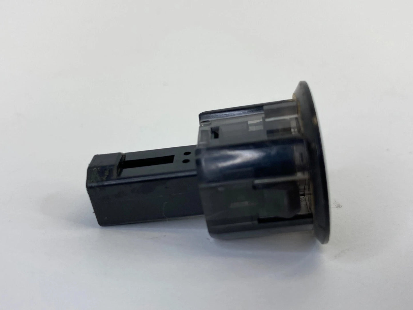 2003-2008 INFINITI G35 DASHBOARD SUN LIGHT SENSOR REPEATER OEM