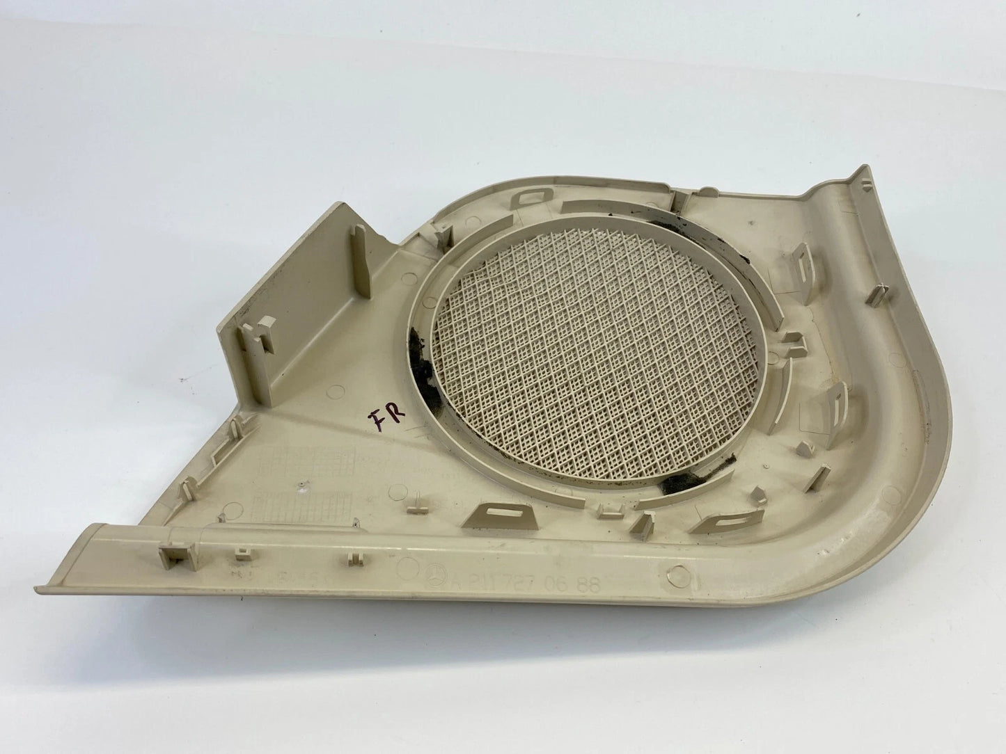 2003-2006 MERCEDES BENZ E500 FRONT RIGHT DOOR SPEAKER GRILLE COVER 2117270688