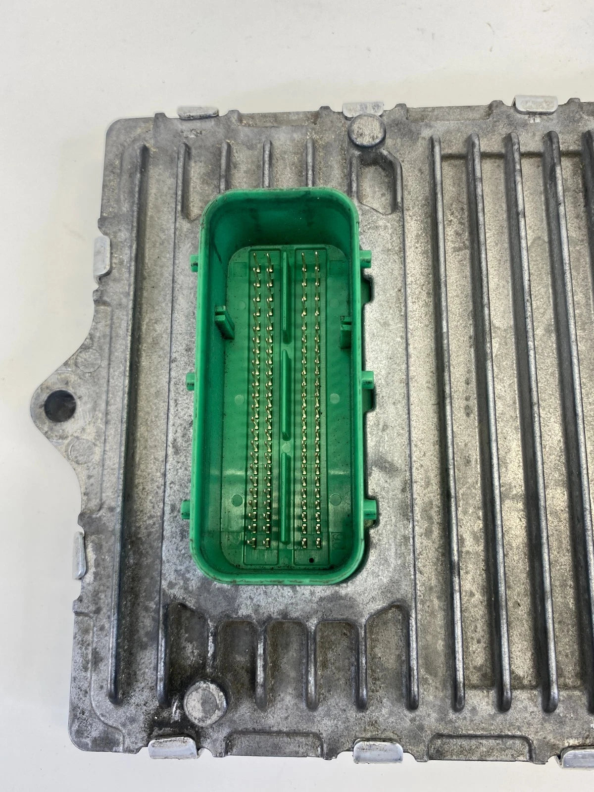 2015 CHRYSLER 200 2.4L L4 A/T ENGINE CONTROL MODULE COMPUTER ECM ECU 05150993AC