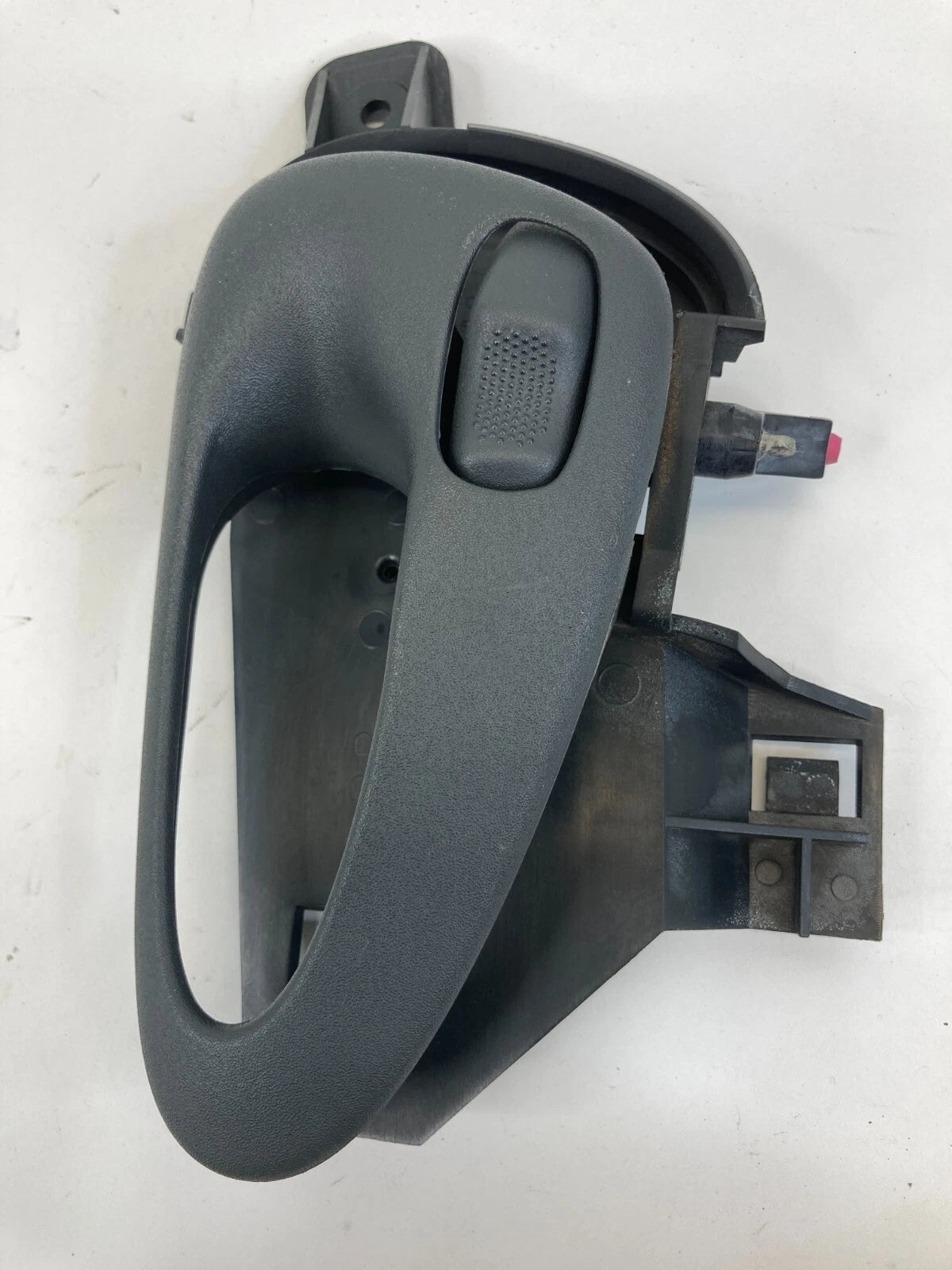 1999-2005 PONTIAC GRAND AM SEDAN REAR RIGHT INTERIOR DOOR HANDLE 22616250 OEM