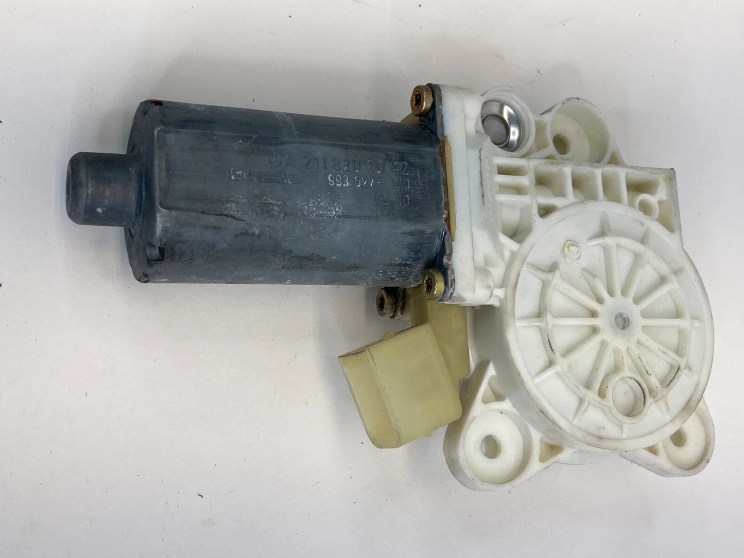 2003-2009 MERCEDES-BENZ E320 FRONT RIGHT DOOR POWER WINDOW MOTOR A2118203042 OEM