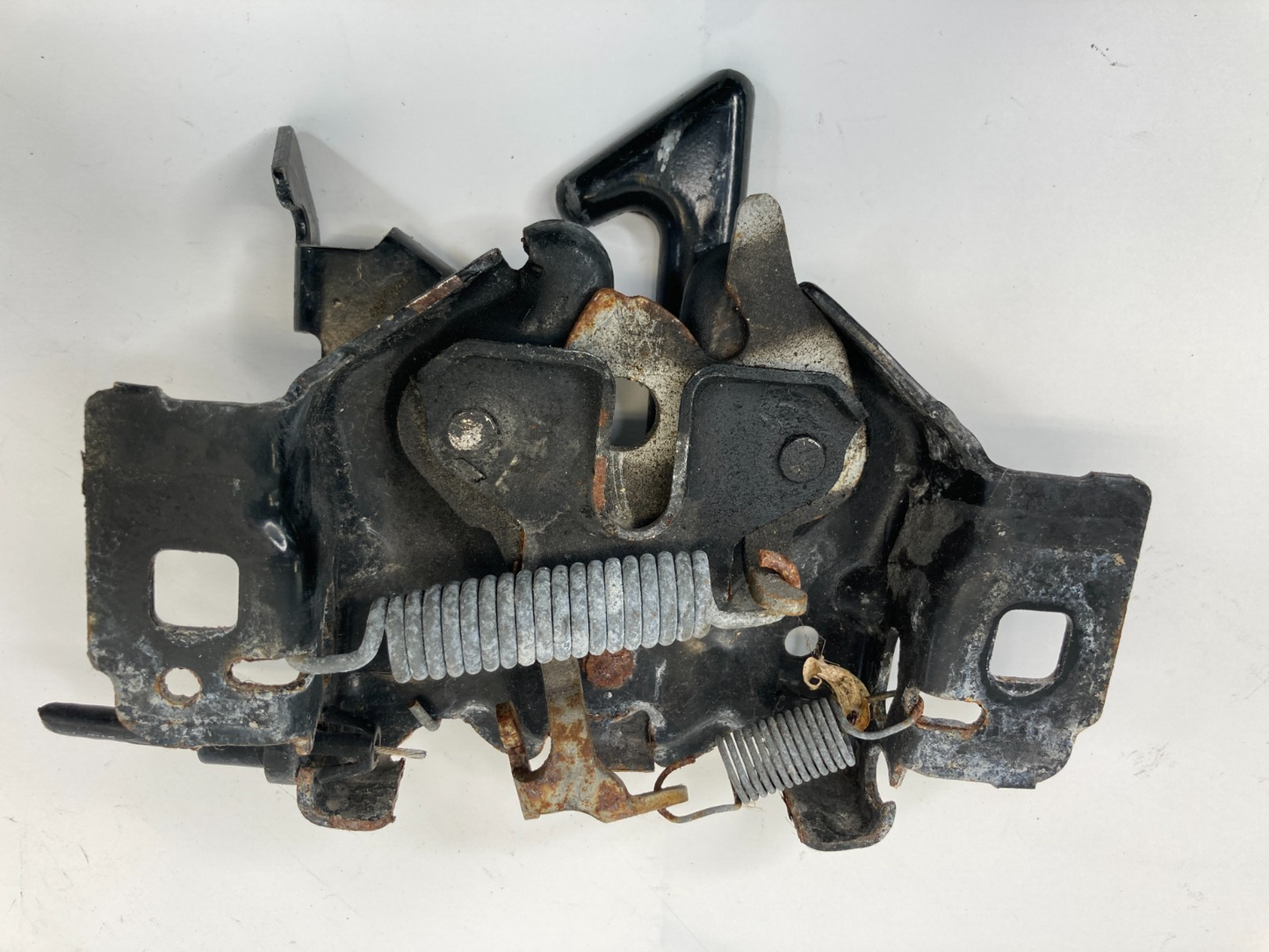 2010-2012 Ford Fusion Front Bonet Hood Lock Latch Assy AE5A-16700