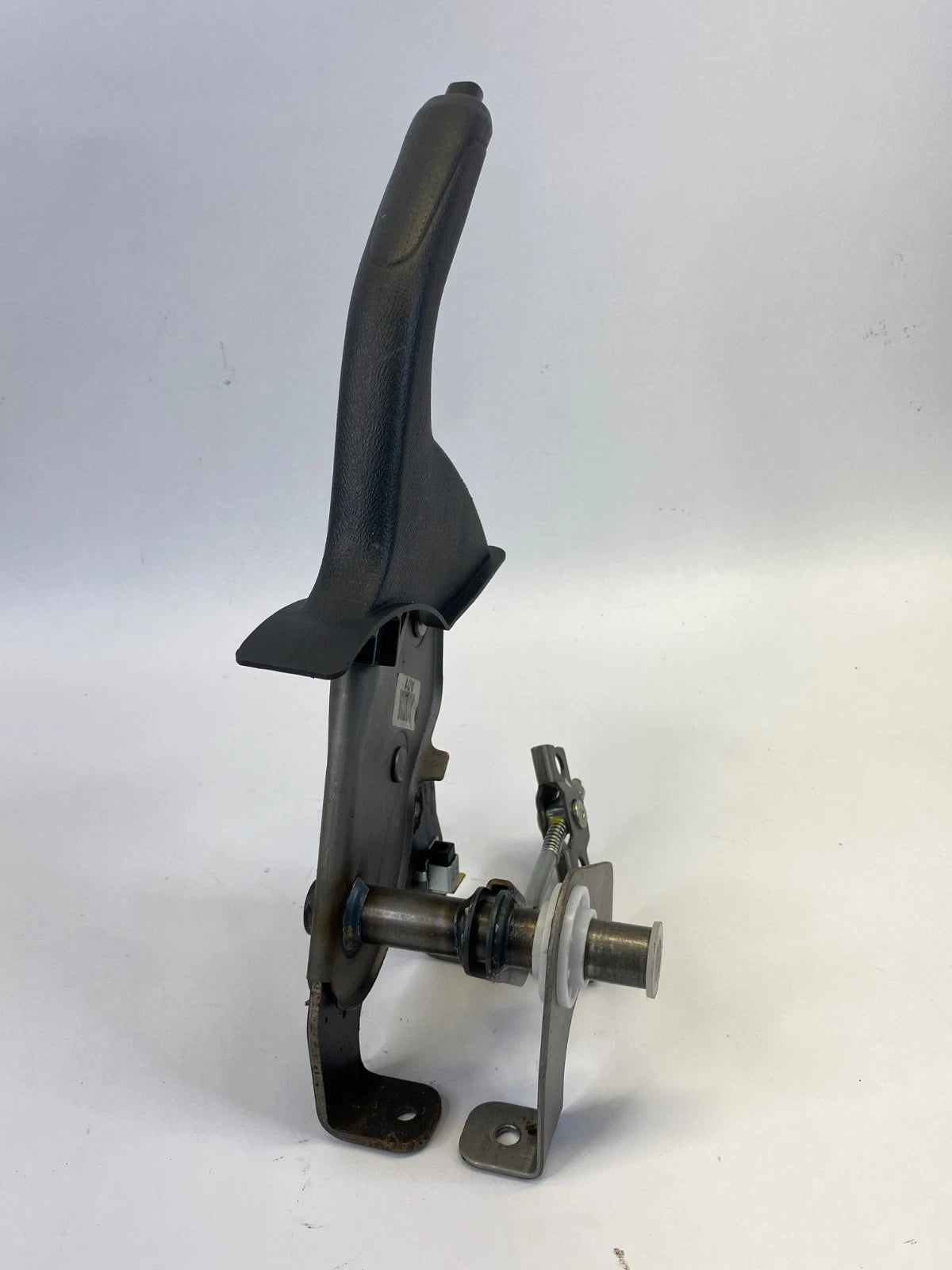 2007-2010 HYUNDAI ELANTRA SEDAN EMERGENCY PARKING BRAKE HANDLE LEVER ASSY OEM