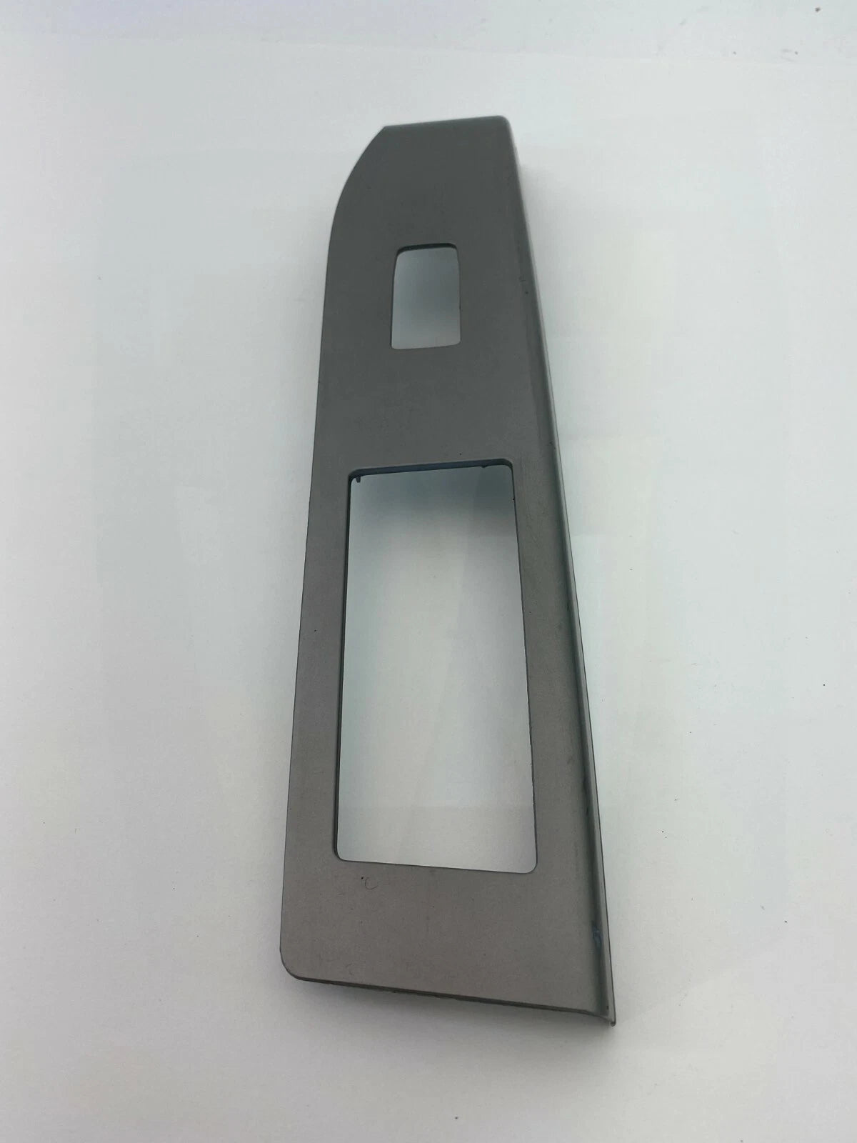 2007-2010 JEEP PATRIOT REAR LEFT SIDE WINDOW SWITCH BEZEL TRIM PANEL 71553AB OEM