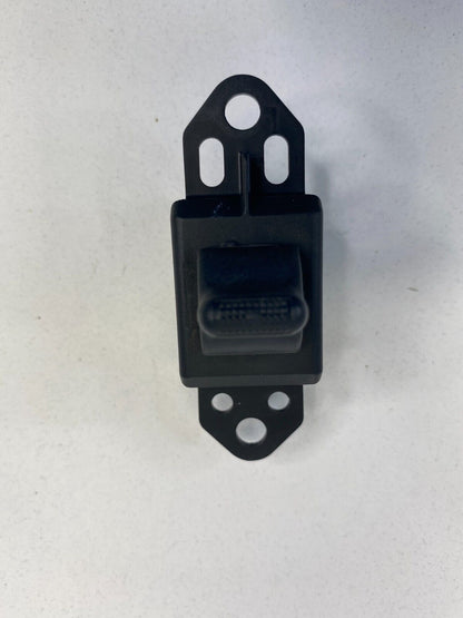 01-07 Dodge Grand Caravan Front Right Side Door Lock Control Switch 04685727AB