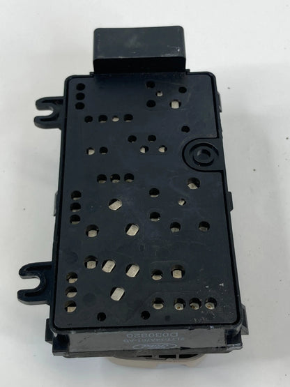 2003-2006 LINCOLN NAVIGATOR FRONT RIGHT SEAT POSITION CONTROL SWITCH 2L7T-14B701