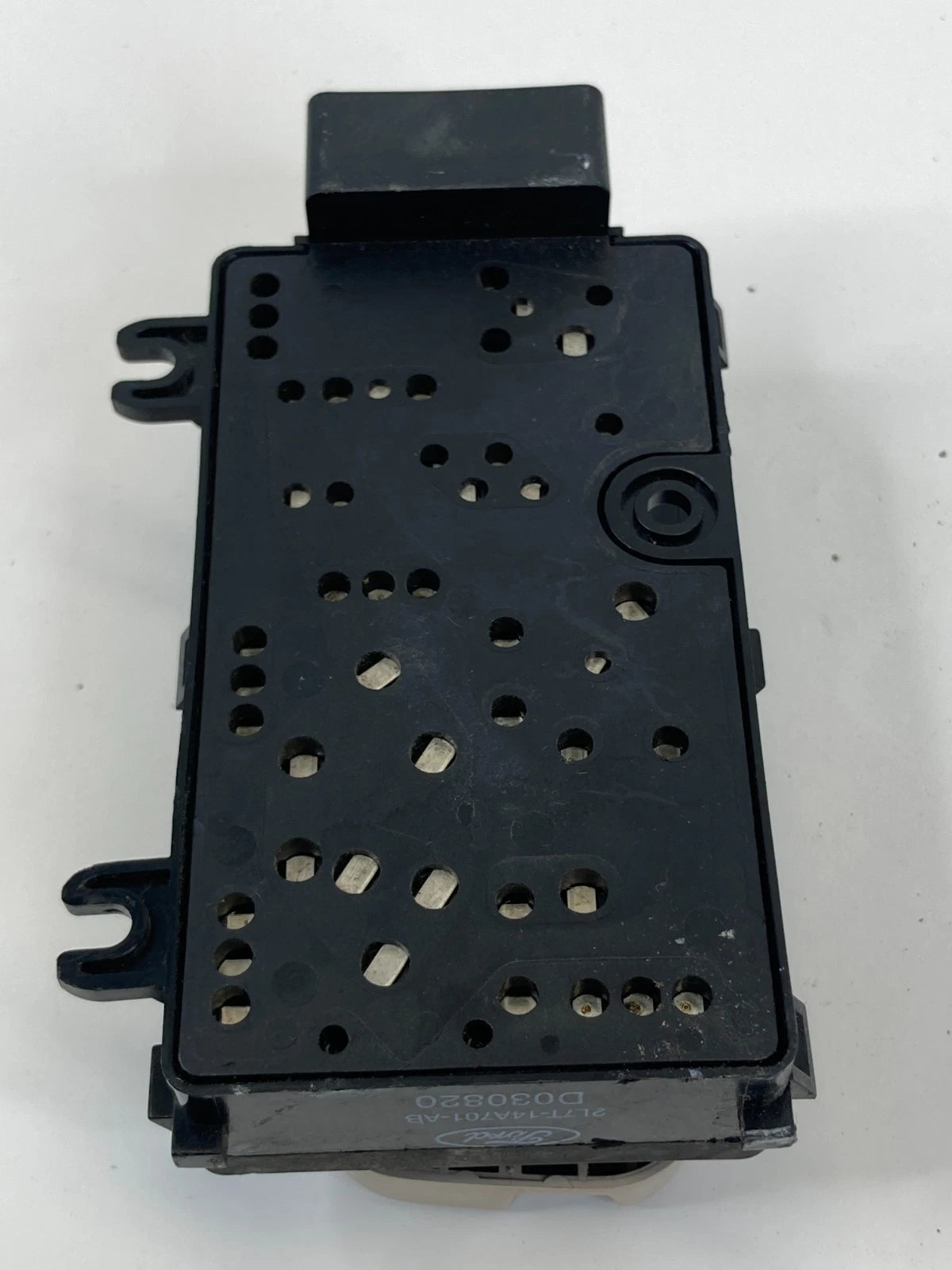 2003-2006 LINCOLN NAVIGATOR FRONT RIGHT SEAT POSITION CONTROL SWITCH 2L7T-14B701