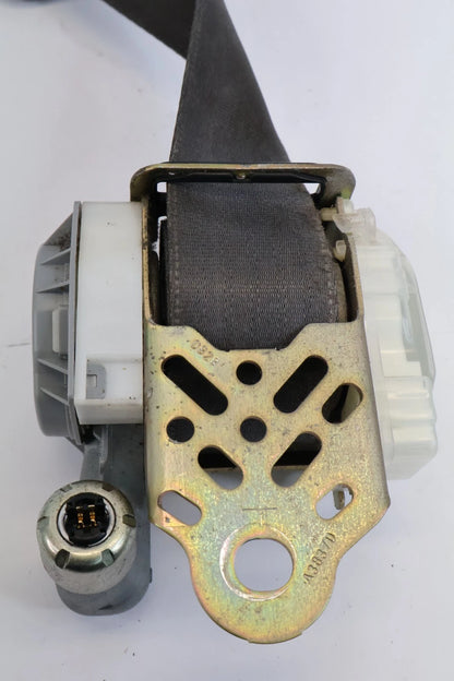 2005 2006 TOYOTA TUNDRA DOUBLE CAB FRONT LEFT DRIVER SEAT BELT RETRACTOR OEM