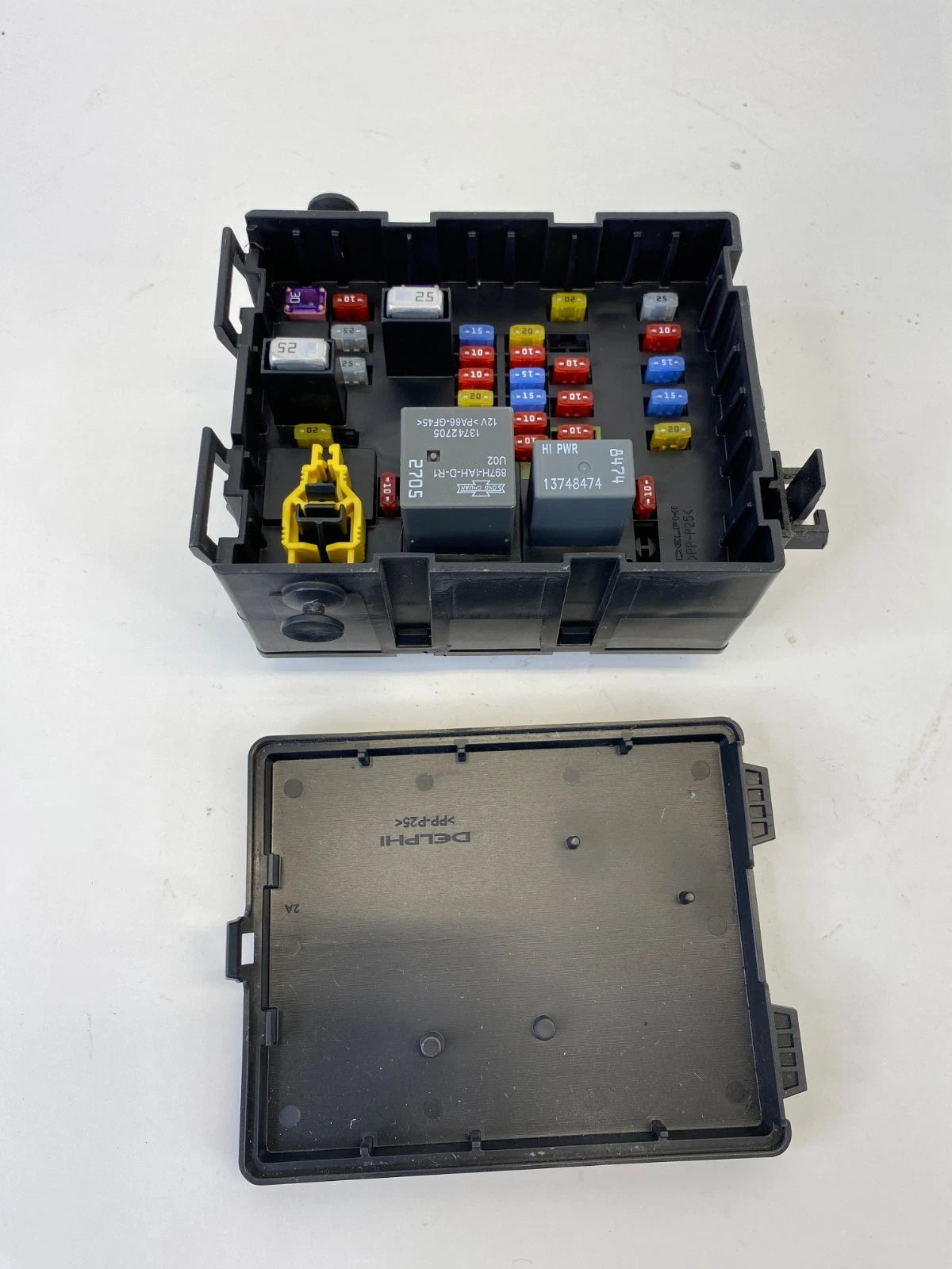 2011-2020 DODGE JOURNEY 3.6L INTELLIGENT POWER FUSE BOX MODULE 68068355AD OEM