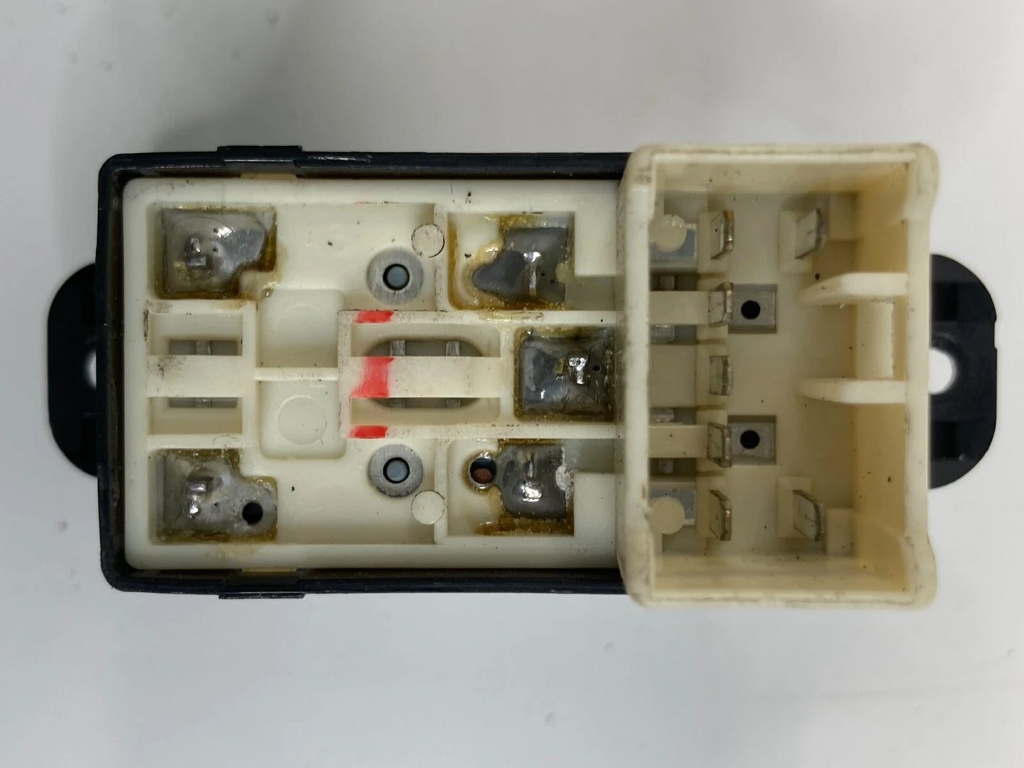 2002-2005 HYUNDAI SONATA REAR LEFT BACK SIDE DOOR POWER WINDOW SWITCH 621W03620