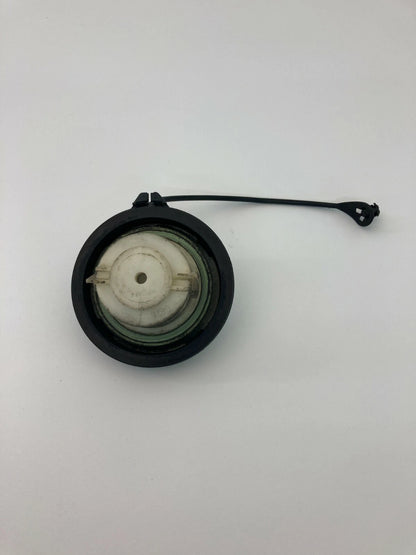 05 06 07 08 09 10 PONTIAC G6 SEDAN 3.5L FUEL FILLER GAS TANK CAP TOP COVER OEM