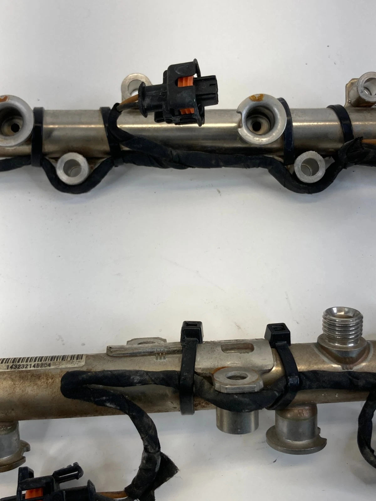 2014-2019 FORD EXPLORER POLICE INTERCEPTOR FUEL INJECTION RAIL W/INJECTORS