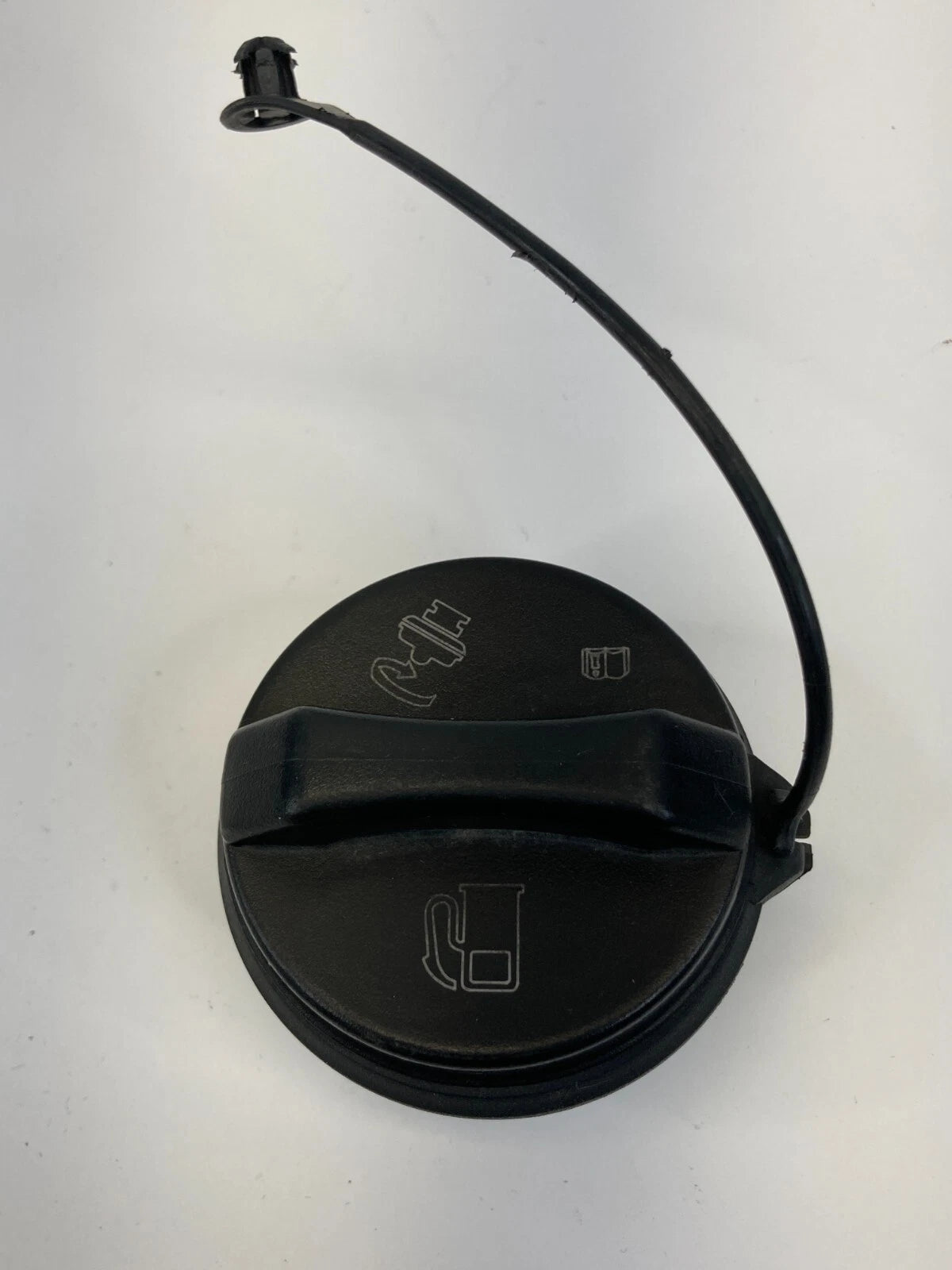 2008-2011 CADILLAC CTS 2009-2011 CADILLAC STS FUEL FILLER GAS TANK CAP OEM