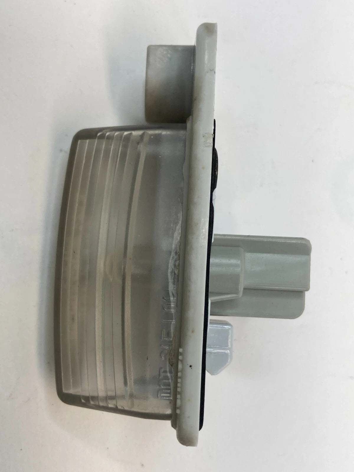 07 08 09 10 11 12 13 NISSAN ALTIMA SEDAN REAR LICENSE PLATE LIGHT LAMP ASSY OEM