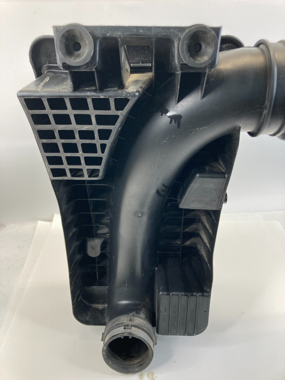 2010-2017 GMC Terrain 2.4L Air Intake Resonator Outlet Duct Hose 20920721 OEM