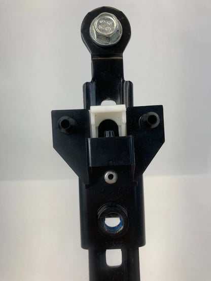 2005-2010 KIA SPORTAGE FRONT LEFT DRIVER SEAT BELT HEIGHT ADJUSTER OEM