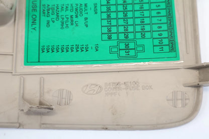 06-11 HYUNDAI ACCENT DASH INTERIOR FUSE BOX ACCES COVER LID CAP 847561E100 OEM
